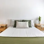 Tommy\'S Flat