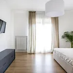 Tommy\'S Flat